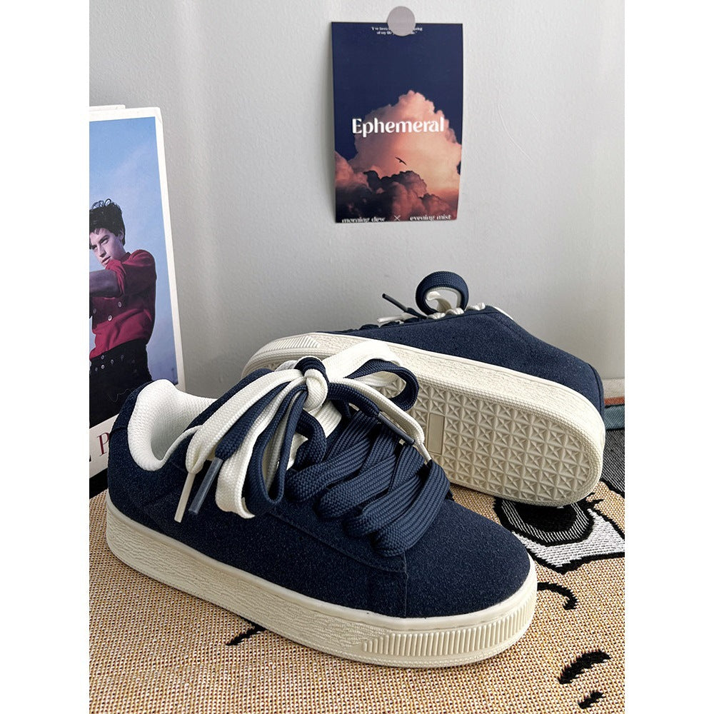 Herren Sportliche Sneakers aus Wildleder Echoarchiv