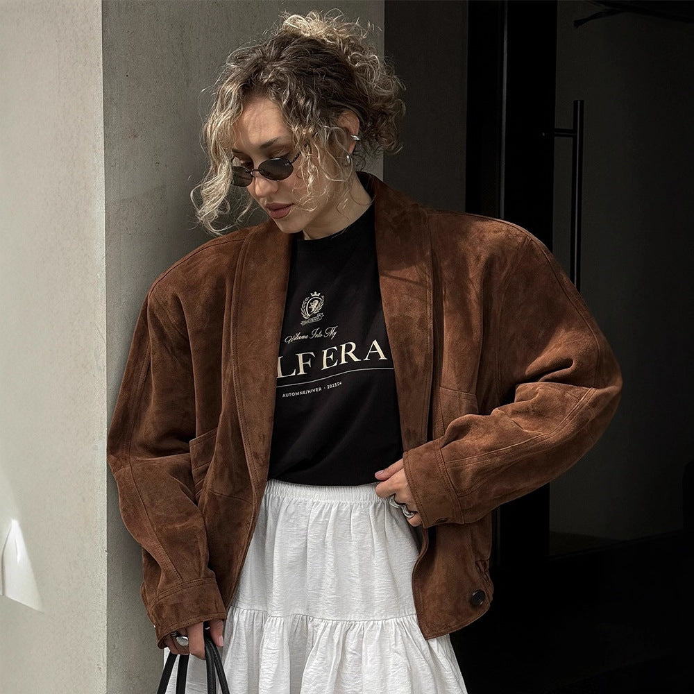 Damen Kurze Veloursleder‑Boxyjacke mit kimonoähnlichem Revers Echoarchiv