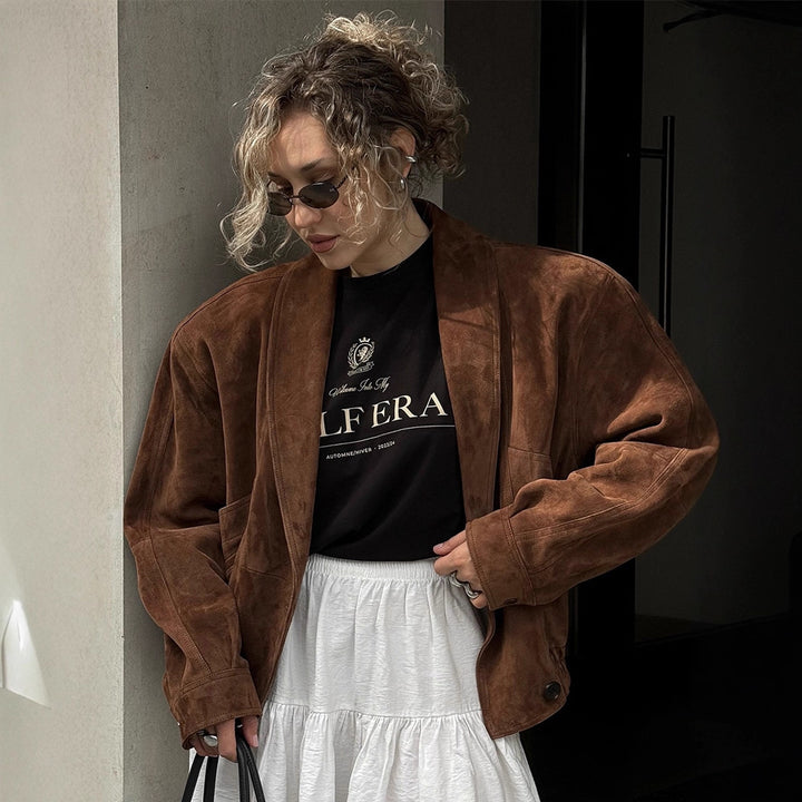 Damen Kurze Veloursleder‑Boxyjacke mit kimonoähnlichem Revers Echoarchiv