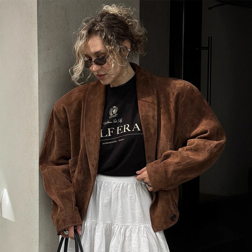 Damen Kurze Veloursleder‑Boxyjacke mit kimonoähnlichem Revers Echoarchiv