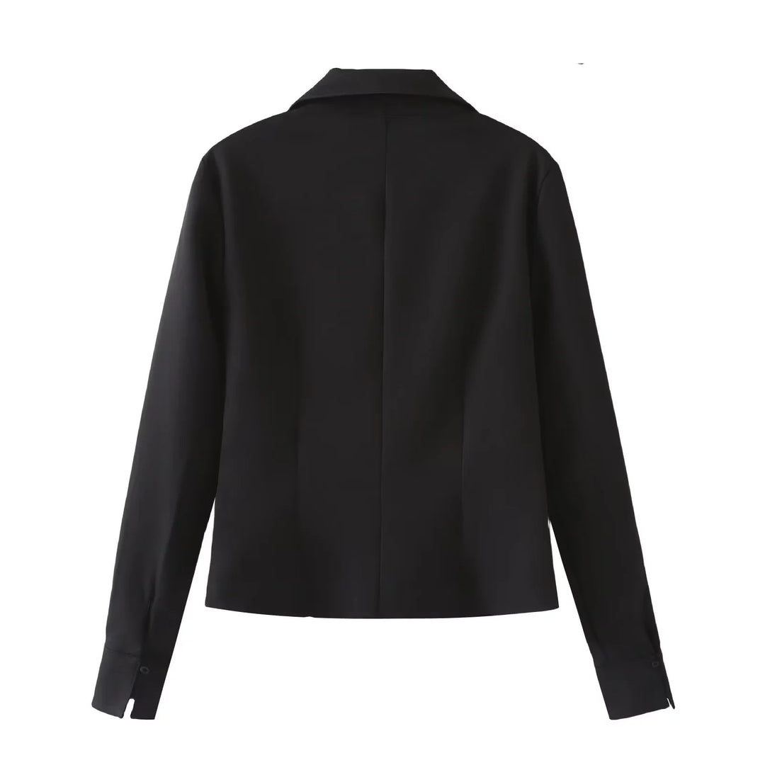 Damen Elegante taillierte Hemdbluse mit feiner Knopfleiste und spitzem Kragen Echo Archiv