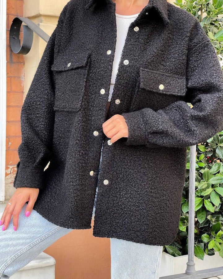 Damen Oversized Teddy-Übergangsjacke mit Brusttaschen und Druckknöpfen Echoarchiv