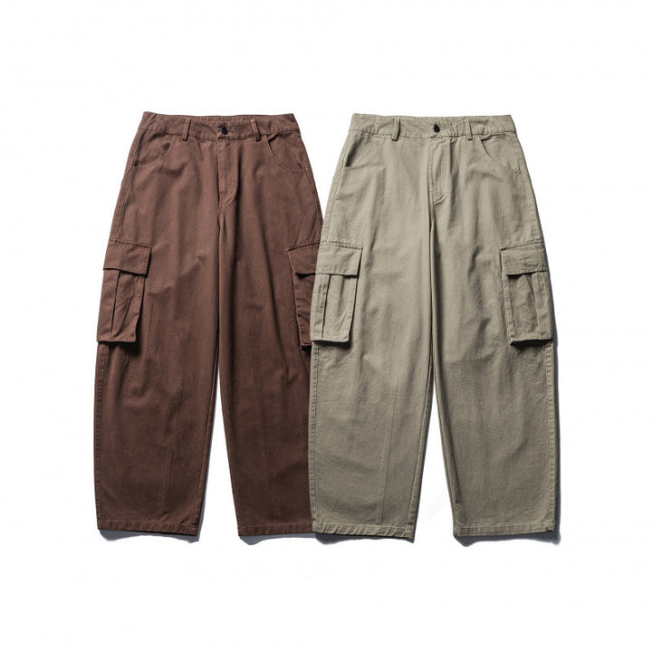 Unisex Weite Cargo-Hose im Baggy‑Schnitt mit tiefem Schritt, aufgesetzten Klappentaschen und cleanem Finish Echo Archiv