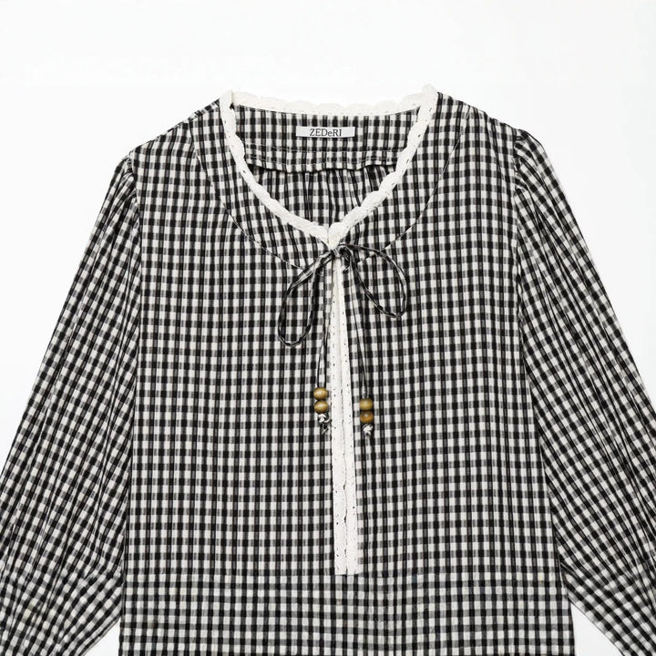 Damen Vichykaro-Bluse mit Häkelbesatz, Bindeband und dreiviertel Ballonärmeln Echo Archiv