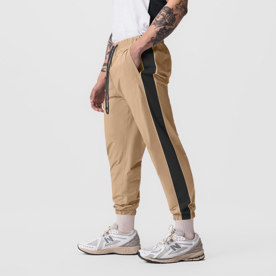 Herren Sportliche Trainingshose mit funktionalem Schnitt Echoarchiv