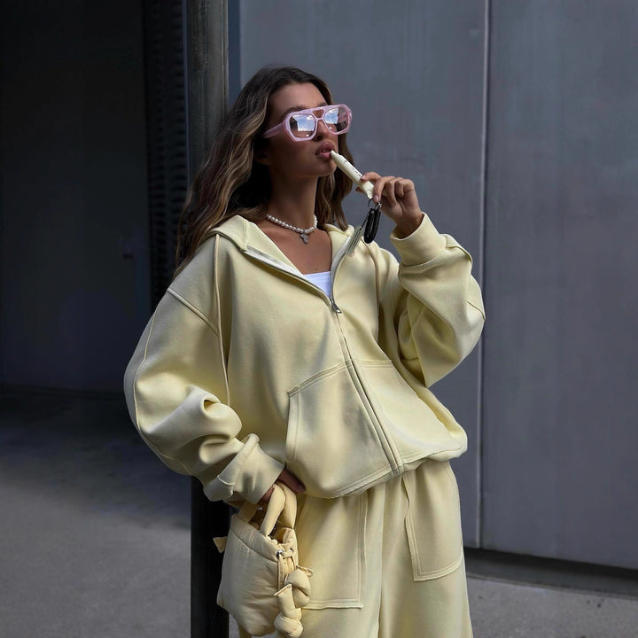 Damen oversized Kapuzenjacke mit Reißverschluss und lässiger Cargo-Loungehose – Auréline