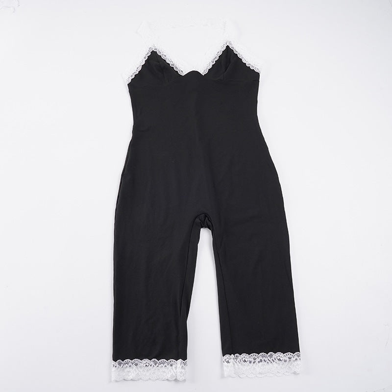 Damen Jumpsuit mit Spitzenrand und verführerischem Dekolleté Echo Archiv