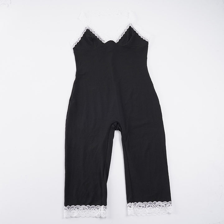 Damen Jumpsuit mit Spitzenrand und verführerischem Dekolleté Echo Archiv