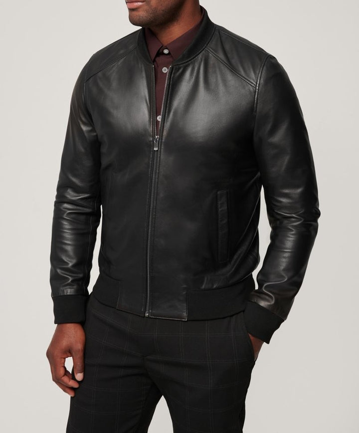 Herren elegante Lederjacke im Biker-Stil mit modischem Stehkragen Echoarchiv