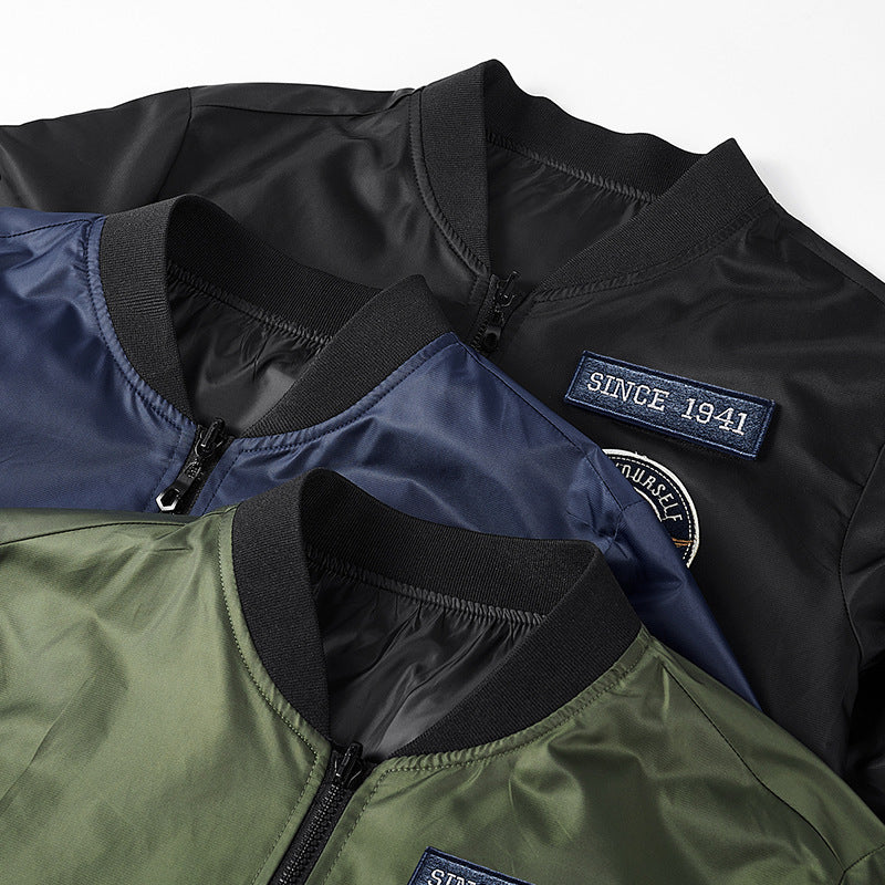 Herren Leichte Nylon-Bomberjacke im Aviator-Style mit Patchdetails und Ärmeltasche Echoarchiv