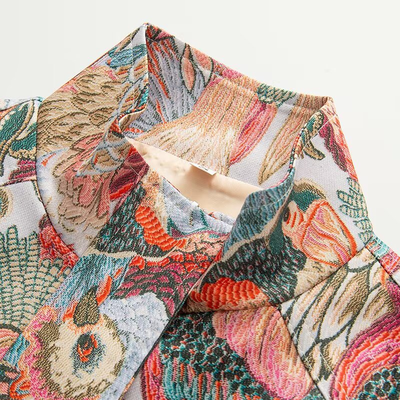 Damen gestickte Bomberjacke mit Vogelmotiven und aufgesetzten Taschen Echo Archiv