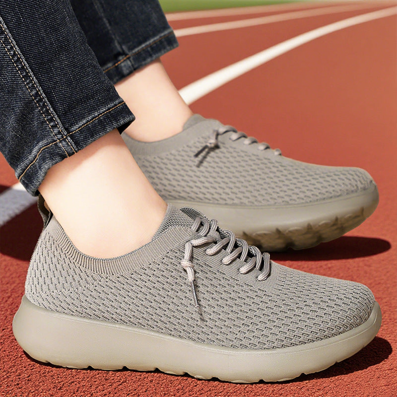 Damen nan gestrickter Slip-On Sneaker mit sockenähnlichem Schaft, elastischer Schnürung und gedämpfter EVA-Sohle Echo Archiv