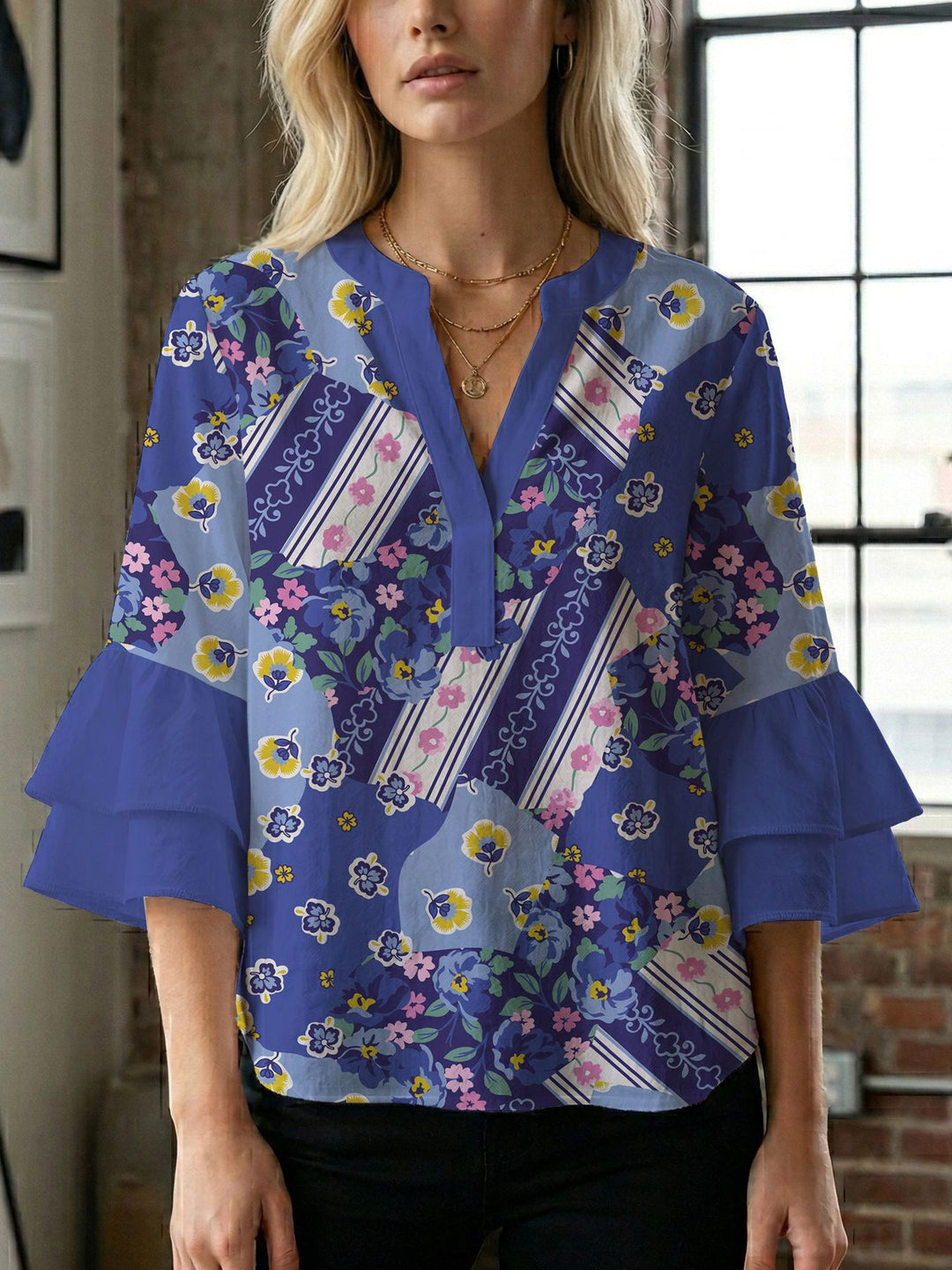 Damen Bluse mit wunderschönen floralem Design Echo Archiv
