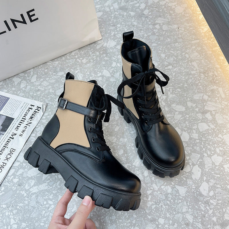 Damen Chunky‑Lug Ankleboots mit patentiertem Lackoberteil, Schnürung und verstellbarem Schnallenriemen Echo Archiv