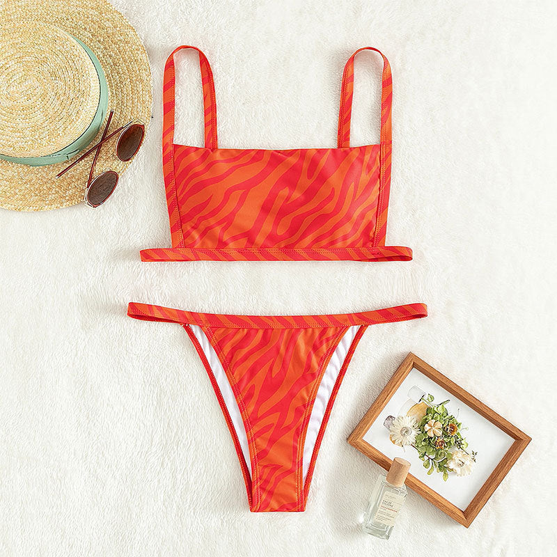 Damen Zweiteiliges Bikiniset mit sportlichem Schnitt und aufregendem Tierprint Echo Archiv