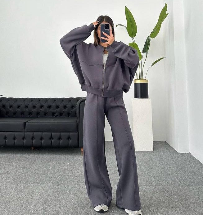 Damen nan Oversize Reißverschlussjacke mit weiter High-Waist Loungehose Set Echo Archiv