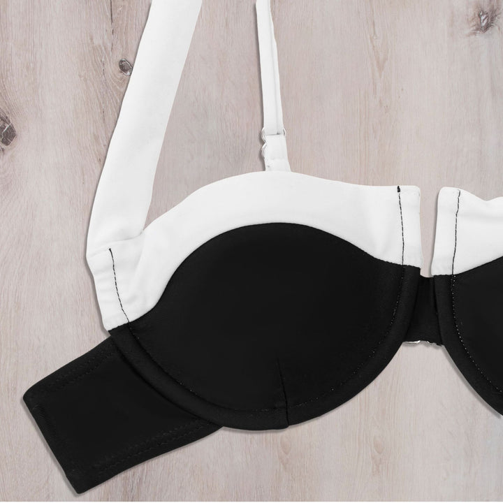 Damen Bandeau-Bikini mit trendigem Aufbau und verstellbaren Trägern Echo Archiv