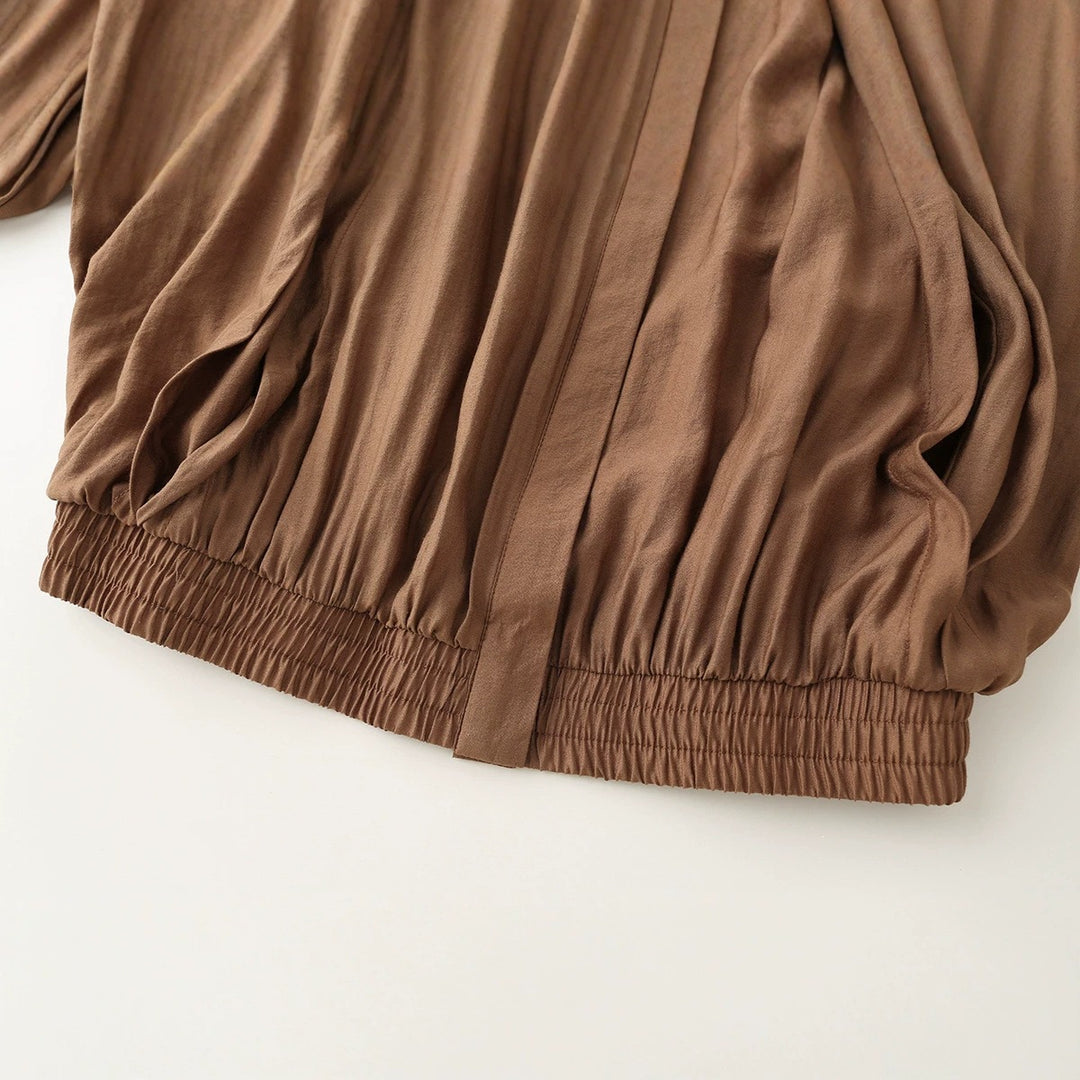 Damen leichte Blouson‑Jacke mit Faltenfront, Stehkragen und Gummizugsaum Echo Archiv