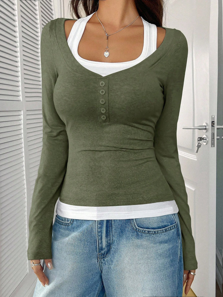 Damen Figurbetontes Langarmshirt mit U-Ausschnitt und Knopfleiste – Avérine