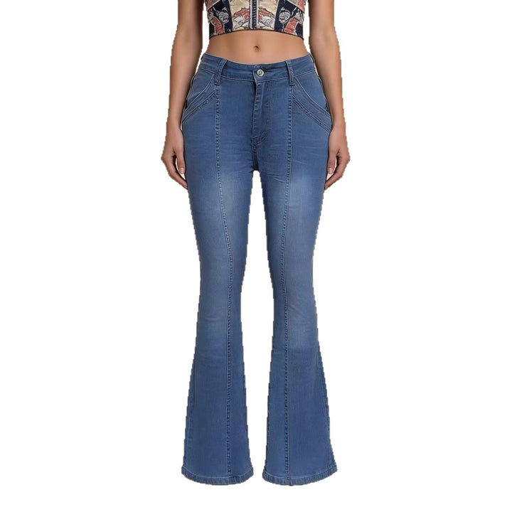 Damen nan hochgeschnittene taillierte Flared-Jeans mit mittiger Nahtführung und figurformender Hüftpartie Echo Archiv