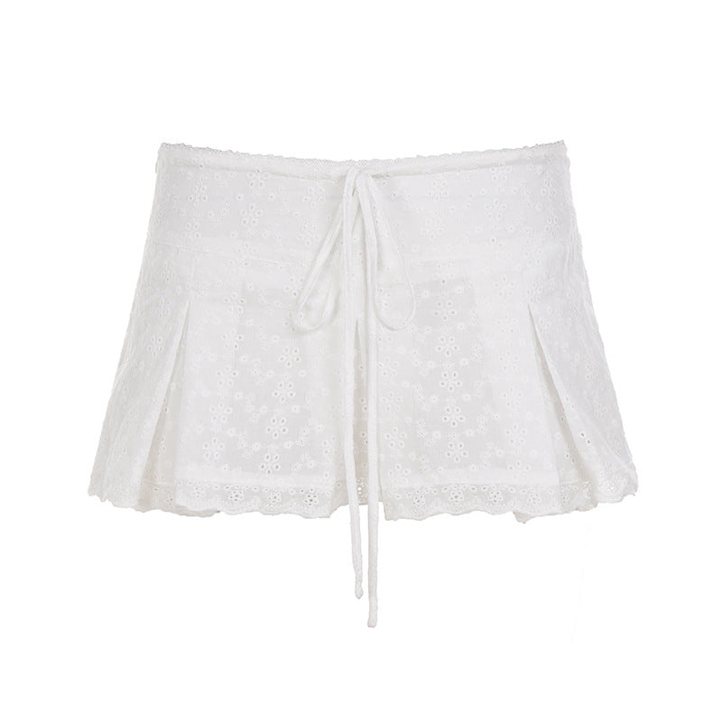 Damen kurzer Oberrock mit verstellbarem Bund und floralem Stickdesign Echo Archiv