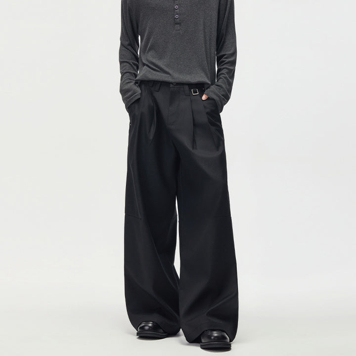 Herren Weite Plissierte High-Waist Anzughose mit Utility-Gürtel Echo Archiv