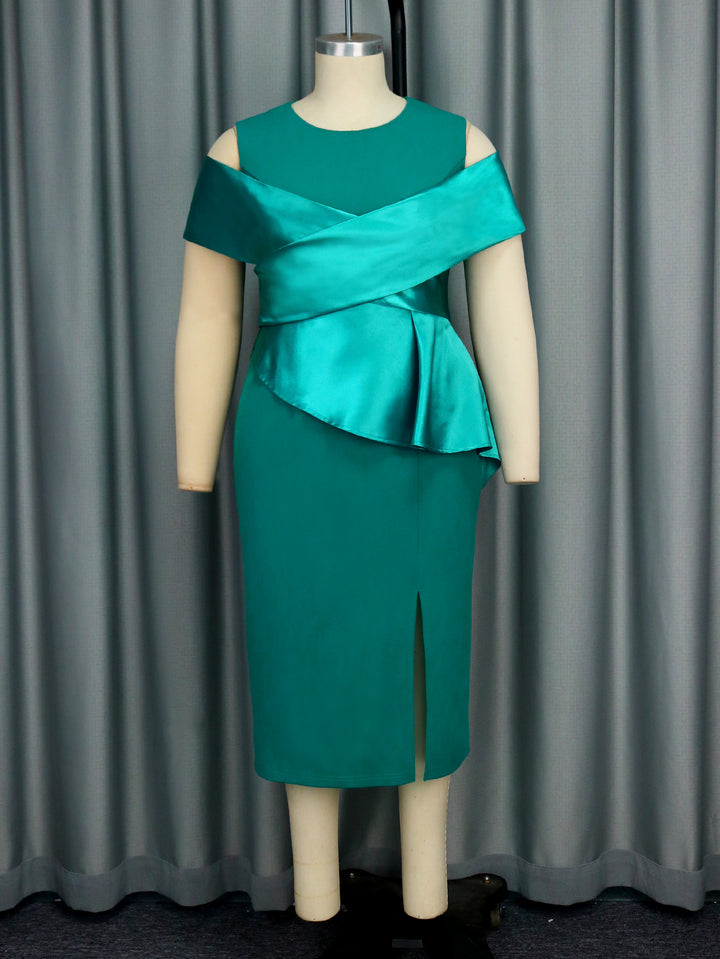 Damen Elegantes Wickelkleid mit asymmetrischem Saum und dekorativen Falten Echo Archiv