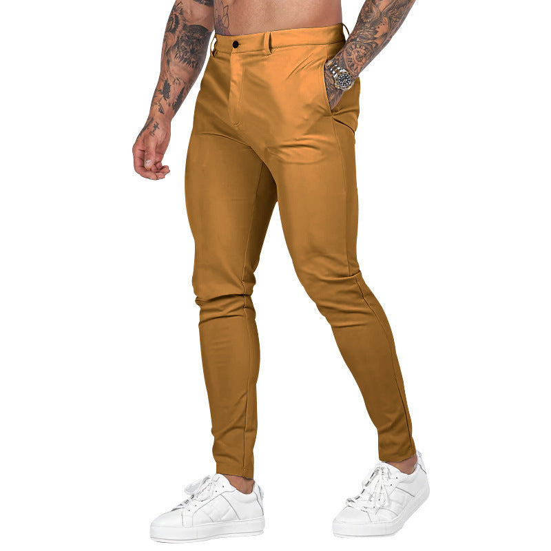 Herren nan Slim-Fit Stretch-Chino mit schmal zulaufendem Bein und dezenten Eingrifftaschen Echo Archiv