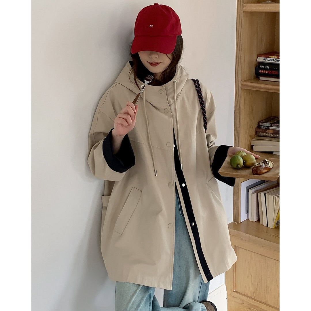Damen Oversize Kapuzenjacke mit kontrastiertem Saum und Druckknopfleiste Echoarchiv