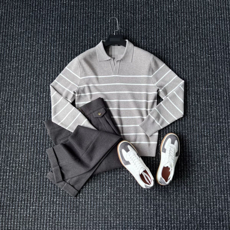 Stilvolles gestricktes Sweatshirt für Herren mit V-Ausschnitt und Streifen Echo Archive