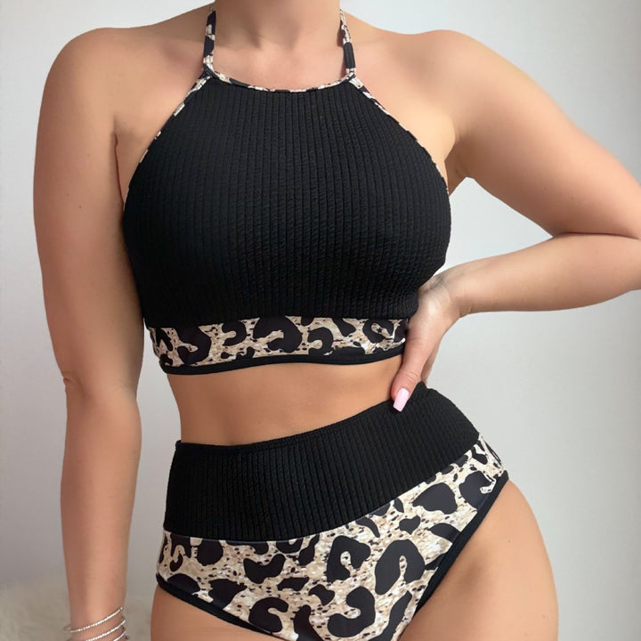 Damen Hochtailliertes Bikini-Set mit sportlichem Oberteil und animalischem Muster Echo Archiv