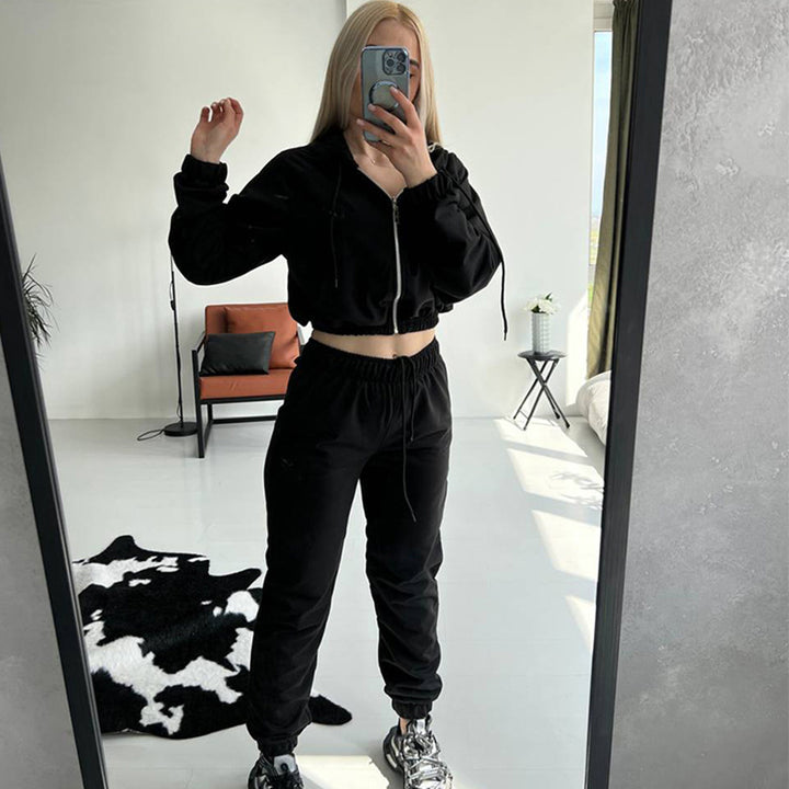Damen Gekürztes Zip‑Hoodie mit elastischer High‑Waist Jogginghose – Auréline