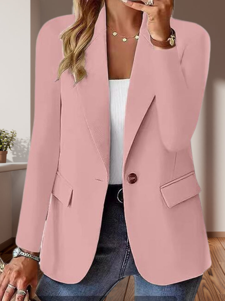 Damen Taillierter Single-Button-Blazer mit fallendem Revers und Pattentaschen – Valéne