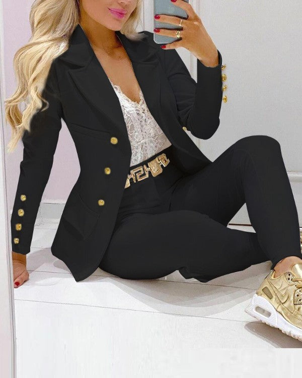 Damen nan tailliertes Doppelreiher-Blazer-Set mit goldknopf-Detail und hochtaillierter Slimhose Echo Archiv