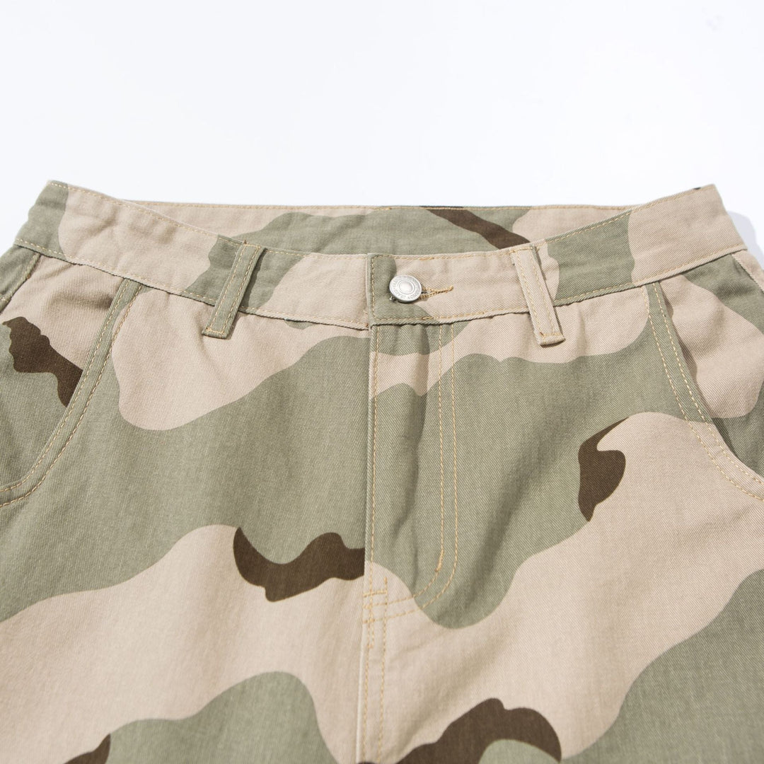Damen Weite Cropped Cargohose im Camouflage Utility‑Look Echoarchiv