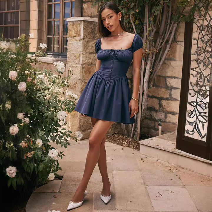 Damen kurzes Liebeserkundendes Kleid mit Puffärmeln und Knopfleiste Echo Archiv