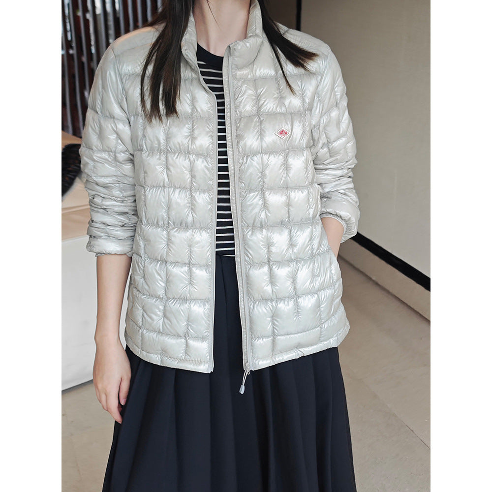 Damen Modische Steppjacke mit glänzender Oberfläche Echoarchiv
