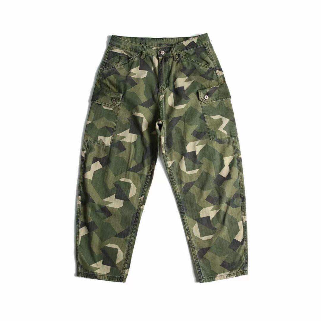 Herren Cargohose mit Camouflage-Print Echoarchiv