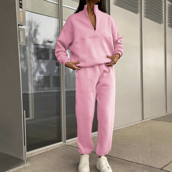 Damen Oversize Sweat-Set mit halbem Reißverschluss, Stehkragen und lässiger Jogginghose Echo Archiv