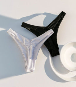 Damen Bikini-Hose mit hohem Beinausschnitt und elegantem Schnitt Echo Archiv