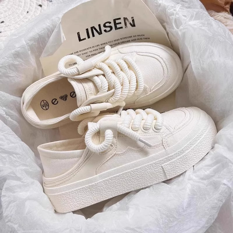Damen Sportliche Sneakers im minimalistischen Design mit komfortabler Gummisohle Echo Archiv