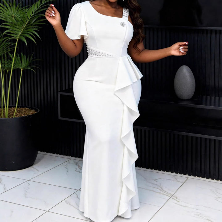 Damen Elegantes Abendkleid mit asymmetrischem Schnitt und Rüschen Echo Archiv