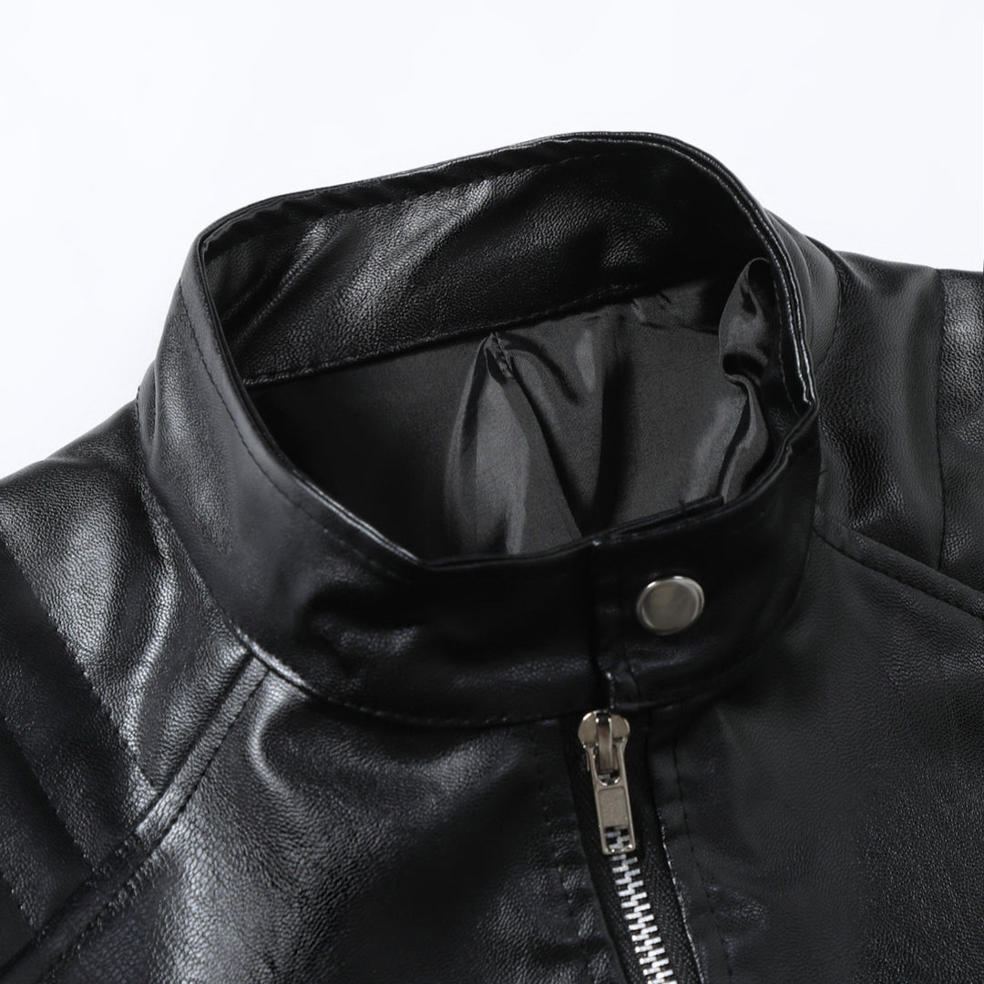 Herren Modische Bikerlederjacke mit asymmetrischem Reißverschluss und stilvollen Details Echoarchiv