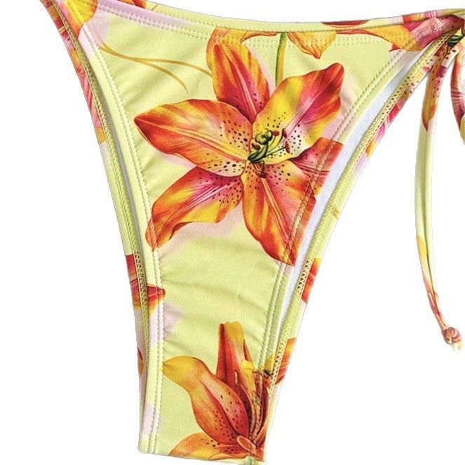 Damen Triangel-Bikini mit floralen Akzenten und verstellbaren Bindebändern Echo Archiv
