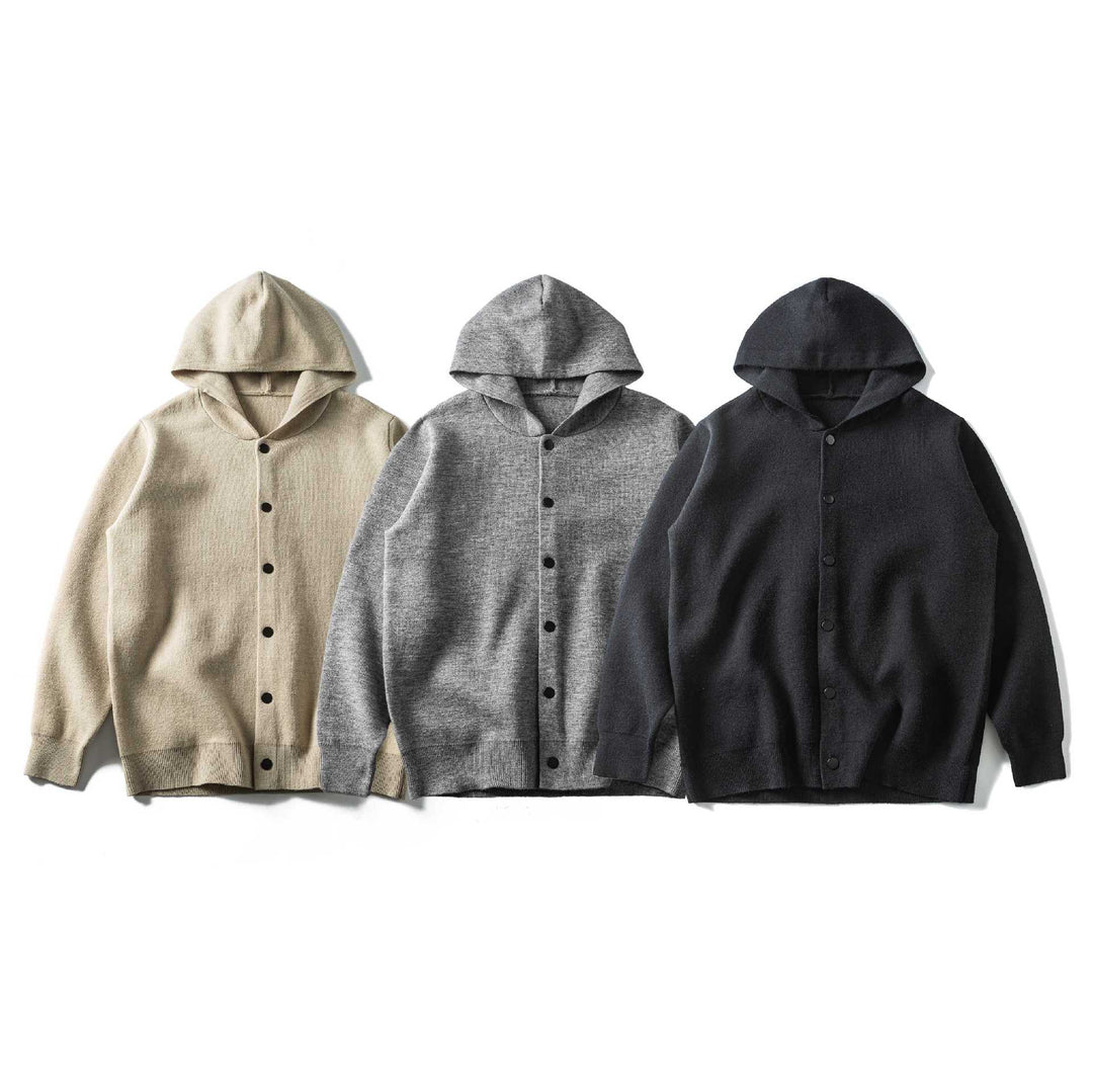Unisex Leichte Kapuzen‑Strickjacke mit Druckknopfleiste und Rippbündchen Echoarchiv