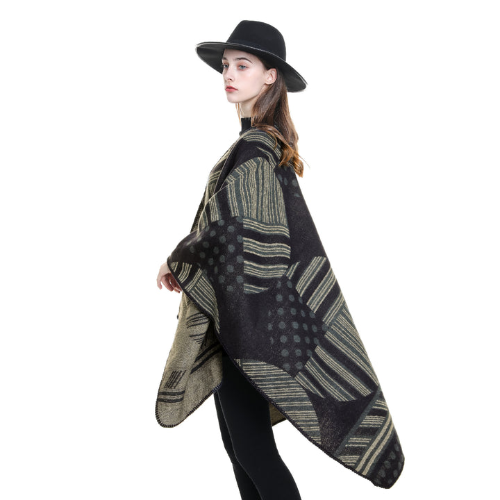 Damen Jacquard‑Ruana mit grafischem Muster und Kettelkante Echo Archiv