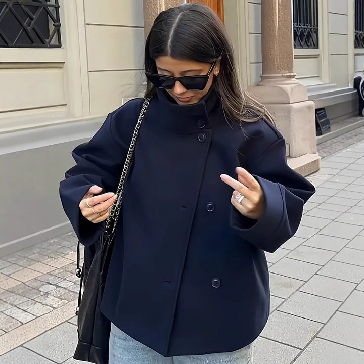 Damen Kurze Boxy-Wollmix-Jacke mit Stehkragen und aufgesetzten Pattentaschen Echoarchiv