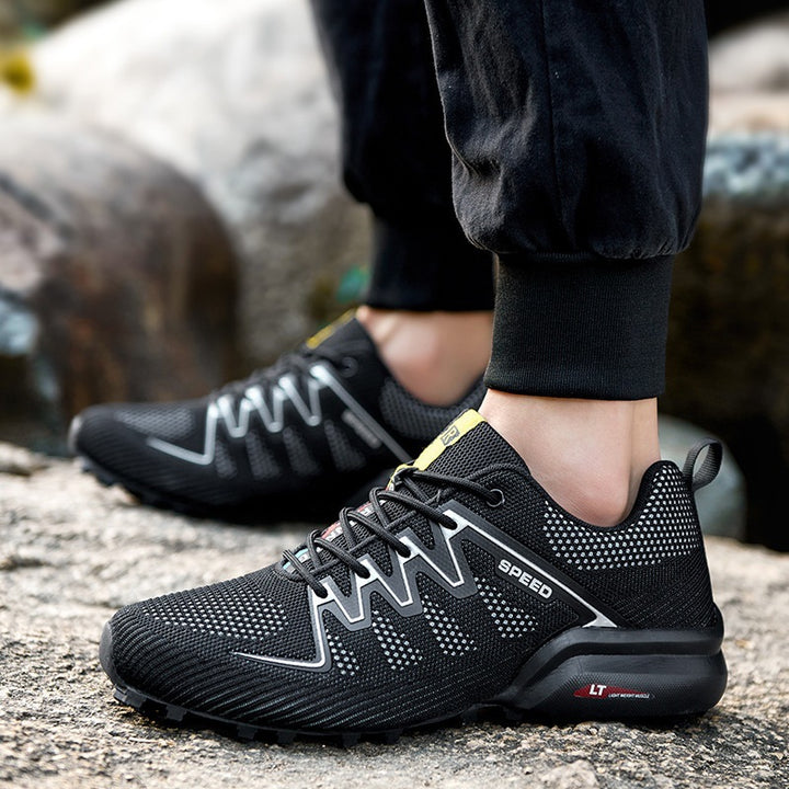 Herren nan Offroad-Laufschuh mit atmungsaktivem Strickoberteil, griffiger Multiterrain-Laufsohle und stabiler Fersenführung Echo Archiv