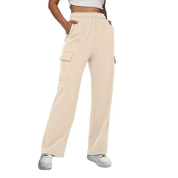 Damen relaxed-fit Cargo-Jogginghose mit geradem Bein, Elastikbund und aufgesetzten Klappentaschen – Avélisse