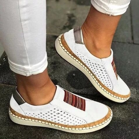 Damen perforierte Slipper-Sneaker mit Elastikeinsatz und Korkoptik-Plateau Echo Archiv